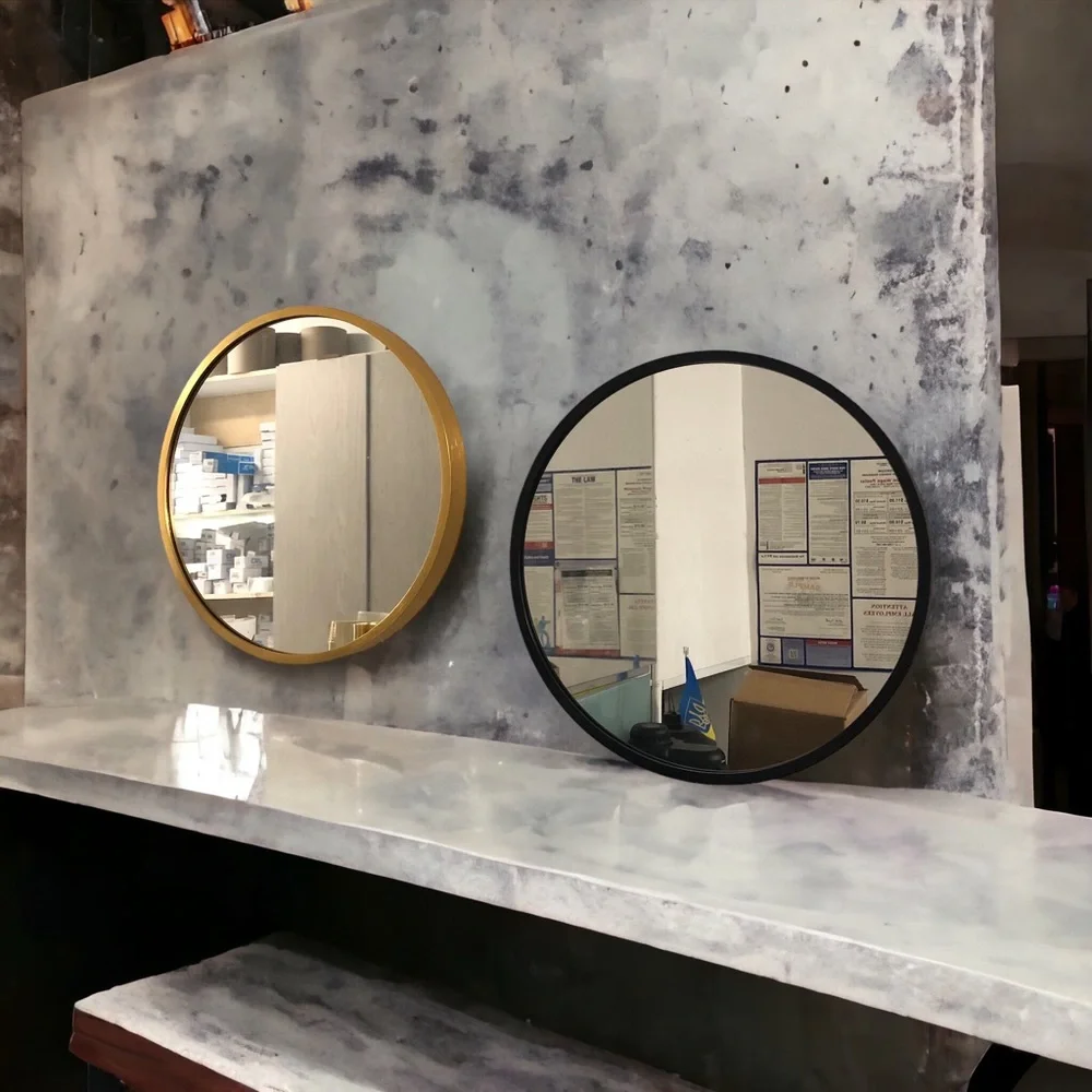 Round 12 in Mirror in Metal Frame Black